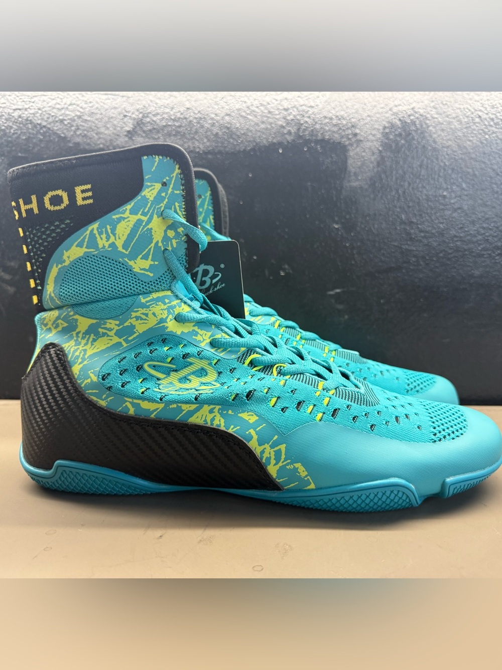 New w/Tags Men’s B Luck Shoe Wrestling Boxing Blue Yellow Black Hi Top Men 11.